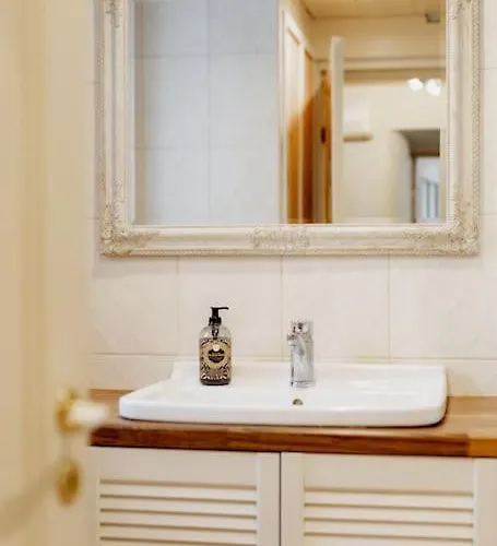 Von Aghte Big Apartament