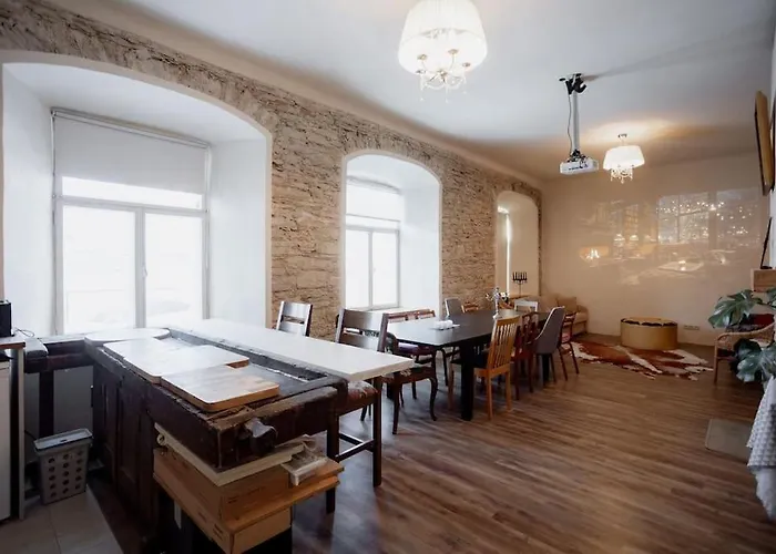 Von Aghte Big Apartament